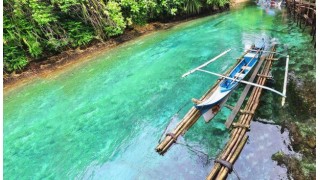 Sông Enchanted, Surigao, Philippin